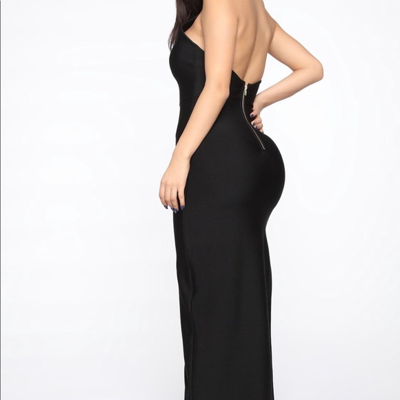 FASHIONOVA LONG BANDAGE DRESS - Picture 2 of 3